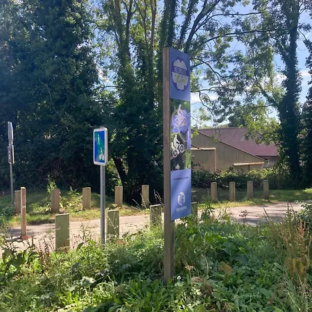 בית נופש Maison Au Calme Dans La Prairie De La Terre D'or *