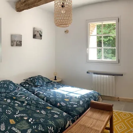 Maison Au Calme Dans La Prairie De La Terre D'or בית נופש *